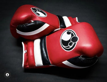 GRANT BOXING GLOVE RED / WHITE / BLACK - LACE