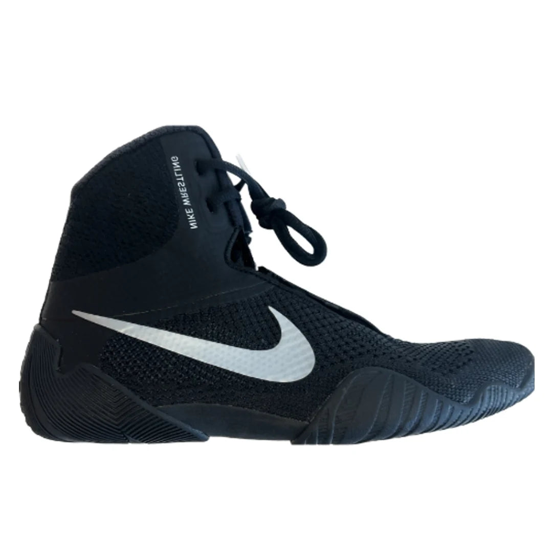 Nike Tawa